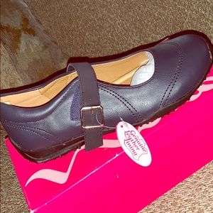 Girls size 4.5 Shoes